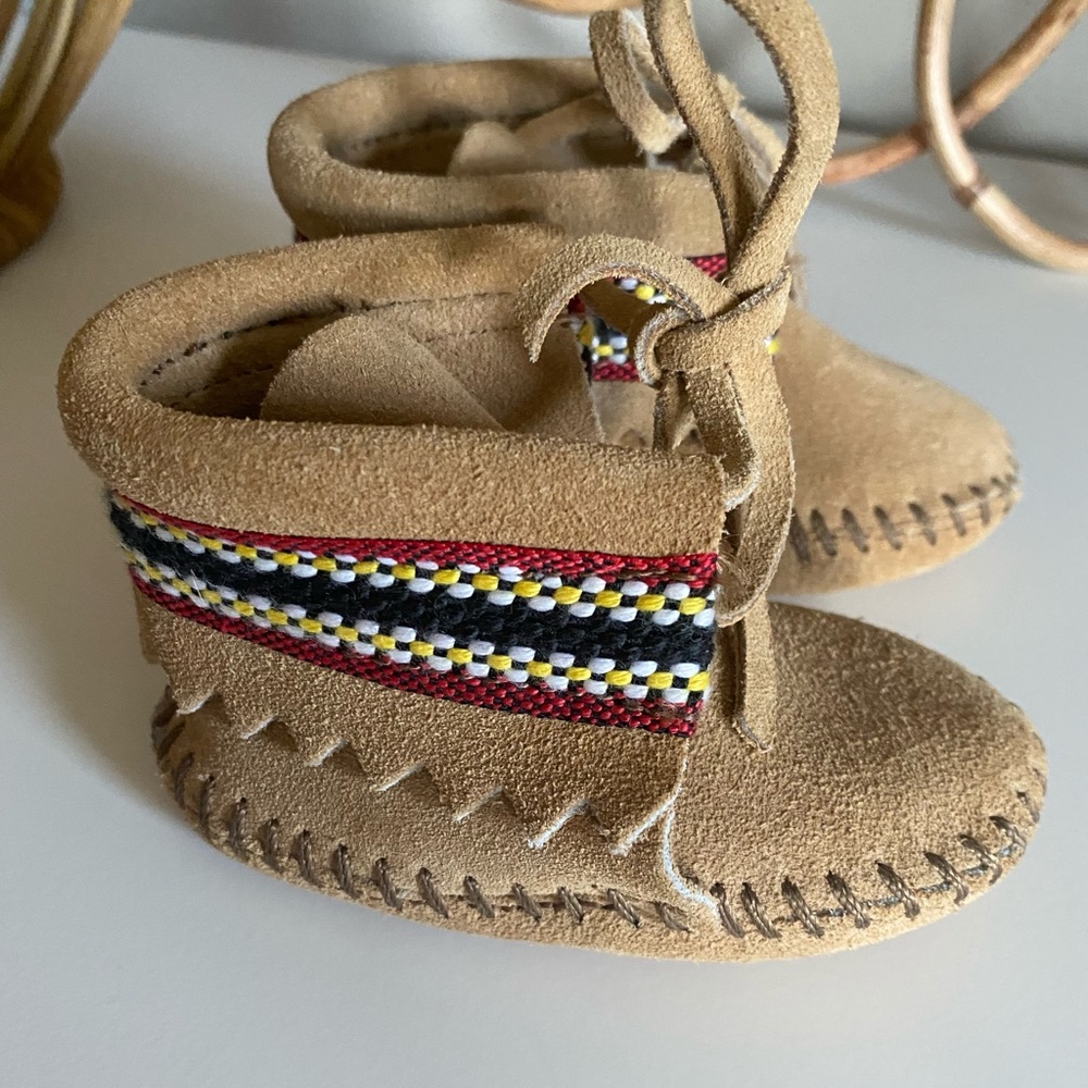 MINNETONKA | Baby Booties - Picture 1 of 4